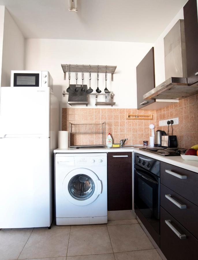 Glabur Stays - The Cozy Atelier - Nicosia City, Free Parking & Wifi, Welcomes You!!! Esterno foto